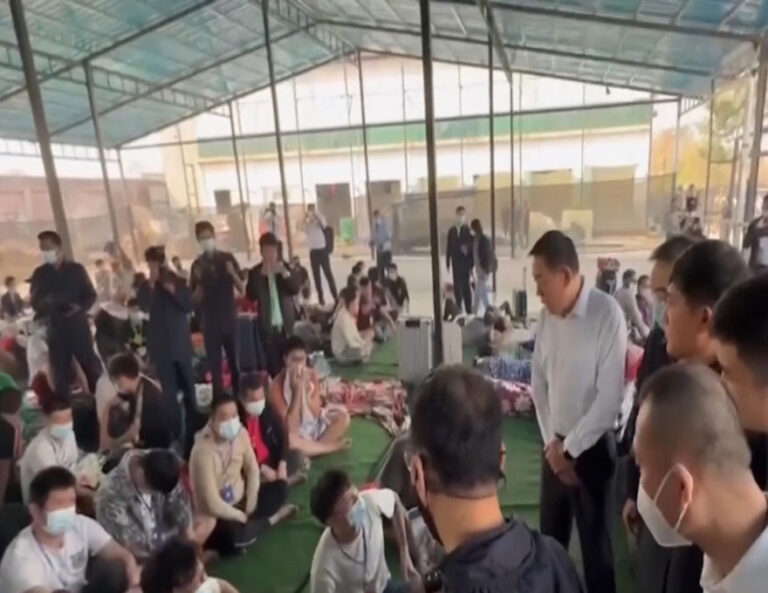 Adakah dari Indonesia? Lebih dari 7.000 Orang Melarikan Diri dari Ladang Penipuan Online  Myanmar yang Terjebak di Perbatasan Thailand-Myanmar