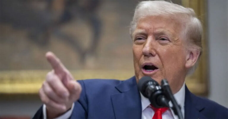 Trump Mengatakan ‘Tidak Ada Ruang Tersisa’ bagi Meksiko dan Kanada untuk Menghindari Tarif, Menaikkan Tarif Tiongkok Menjadi 20 Persen