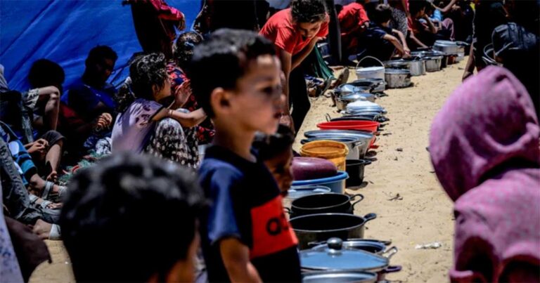 Drama Baru di Gaza: Pemimpin Hamas Tewas, Bantuan AS-Israel Banjiri Rakyat, Warga Dukung Trump!