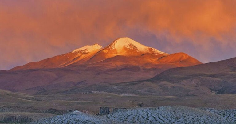 Gunung Berapi Zombie di Bolivia Nampaknya Bergolak Jauh di Bawah Tanah