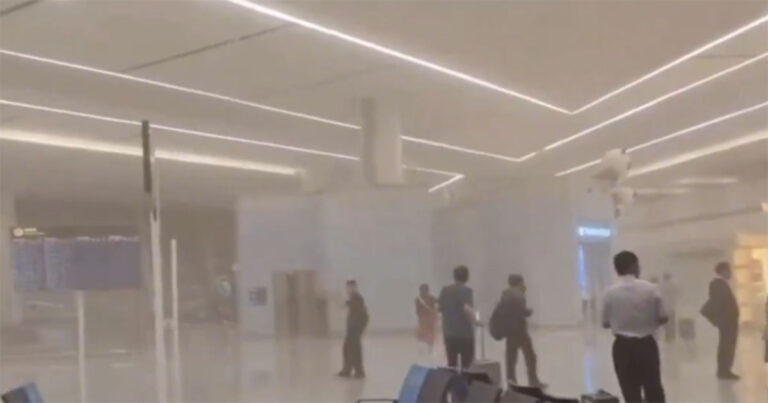 Video: Hujan Es Terjang Xi’an, Bandara Jadi Seperti “Gua Tirai Air”, Banyak Daerah Muncul Bayangan “Naga Misterius” 