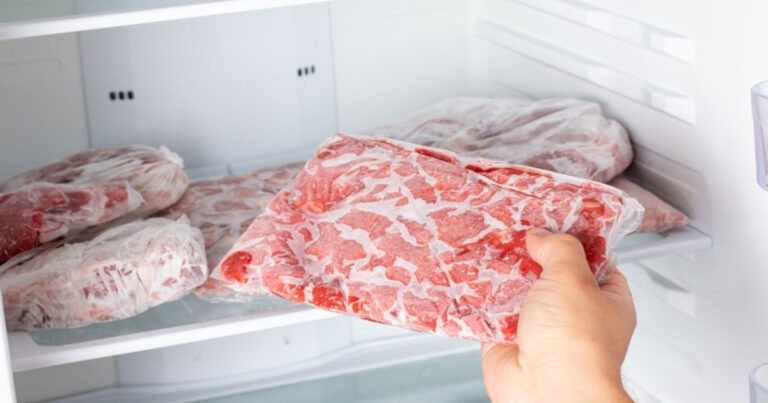 Berapa Lama Daging Beku Bisa Disimpan di Kulkas? Bagaimana Cara Membungkusnya? Pahami  Satu Prinsip Ini