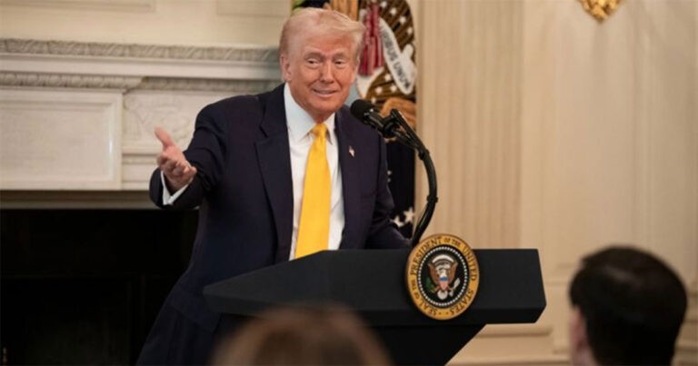Negosiasi Nuklir Gagal? Trump Larang Pembelian Minyak Iran Secara Global