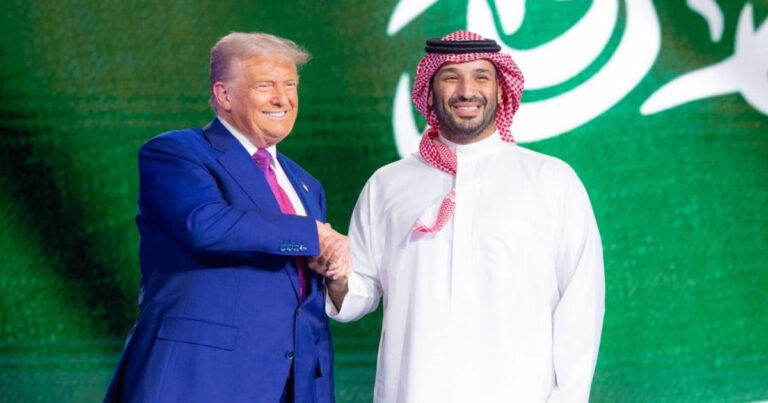 Trump Mungkin Akan Bertemu Secara Rahasia dengan Putin – Kunjungan ke Timur Tengah untuk Membentuk Ulang Tatanan Regional