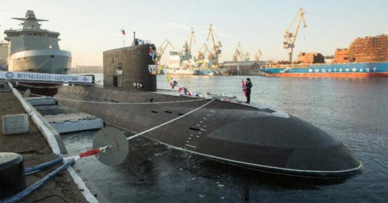 Bukan Sekadar Uji Coba! Kapal Selam Rusia Lakukan Uji “Penyelaman Maksimum” di Laut Jepang—Ada Maksud Terselubung?