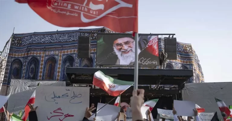 Iran Dituduh Menculik Keluarga Jurnalis Sebagai Balasan Atas Liputan Perang