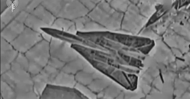 Video: Israel Serang Pangkalan Udara Iran, Hancurkan Jet F-14, Lokasi Penyimpanan Rudal
