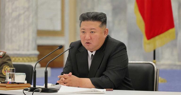 Ponsel di Korea Utara Ambil Tangkapan Layar Tiap 5 Menit: Media Asing Ungkap Cara “Pengawasan Mencekik” ala Kim Jong-un