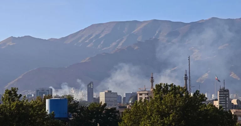 Militer Israel Keluarkan Peringatan Evakuasi ke Dua Desa, Reaktor Air Berat Iran Dikabarkan Diserang
