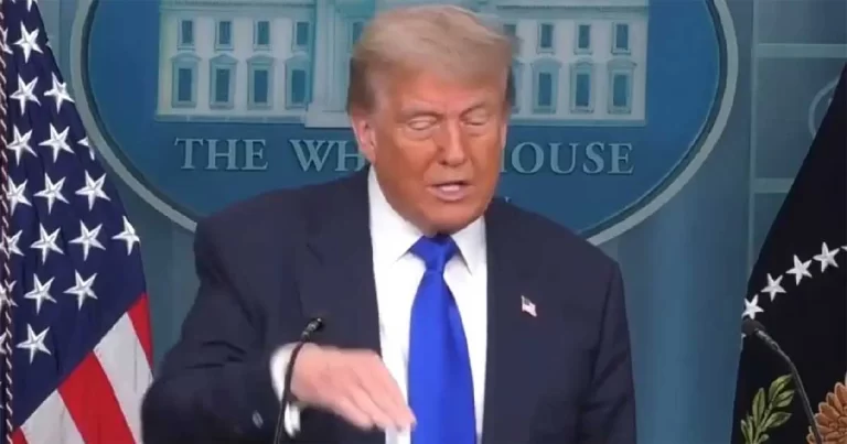 Trump: Jangan Berpikir Iran Akan Segera ‘Kembali ke Nuklir’, Akan Mengebom Lagi Jika Mereka Melakukannya