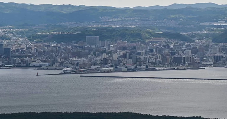 Gunung Berapi di Jepang Meletus Setinggi 5.000 Meter, Kagoshima Diguncang Lebih dari Seribu Kali, Warga Mengungsi