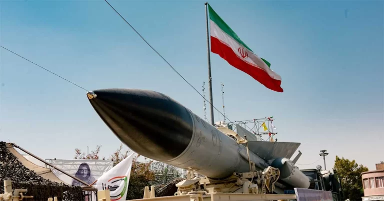 Situasi Memanas: Iran Ancam Bangun Nuklir Lebih Canggih, AS Siap Serang Lagi!