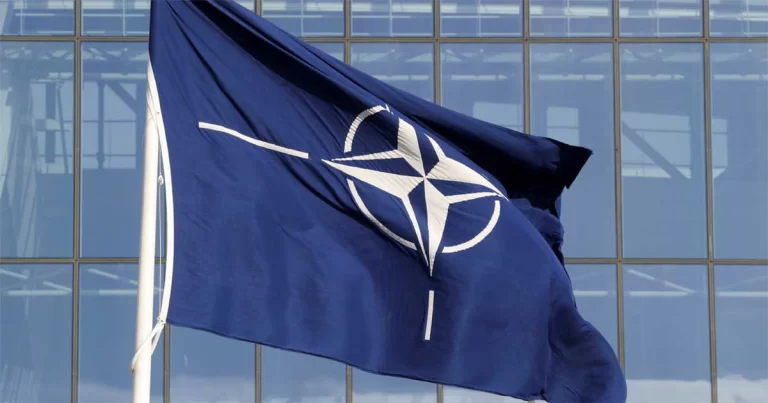 Sekjen NATO: Menerima Instruksi dari Donald Trump untuk “Membuka Pangkalan”