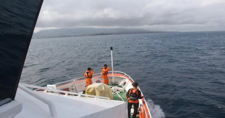 KMP Tunu Pratama Jaya Tenggelam di Selat Bali Setelah Sekitar Setengah Jam Meninggalkan Pelabuhan Ketapang