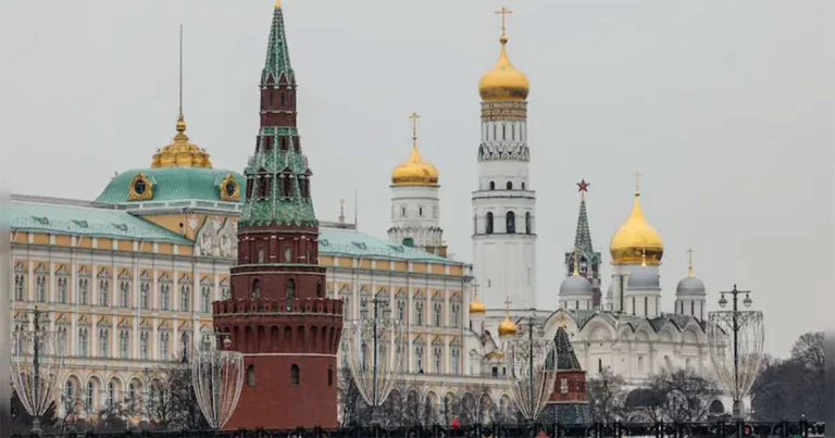 Rusia Akan Mendenda Pencarian Konten ‘Ekstremis’ Daring, Mempromosikan VPN