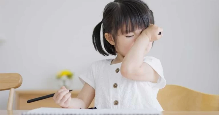 Setelah Membuat Anak Saya Jadi Manja dan Tidak Mandiri, Barulah Saya Sadar