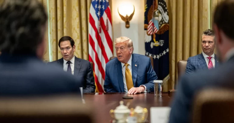 Rapat Kabinet Presiden Trump: Mengungkap Aksi Gelap dan Daya Rusak Partai Komunis Tiongkok 