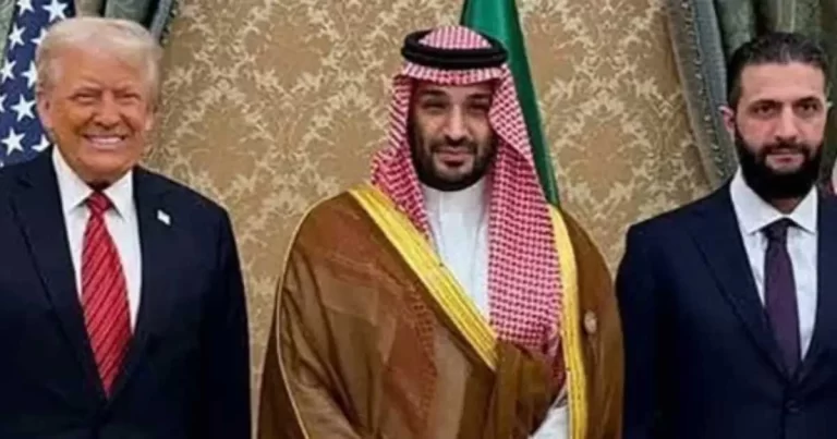 Trump Cabut Sanksi AS Terhadap Suriah: Apa Isi Perintah Eksekutif Tersebut dan Apa Artinya bagi Ahmed al-Sharaa?