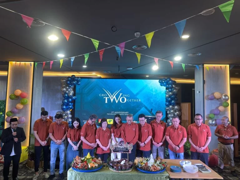Rayakan 2nd Anniversary The Southern Hotel Surabaya Bertema “Growing Twogether” dengan Suasana Pasar Malam Meriah