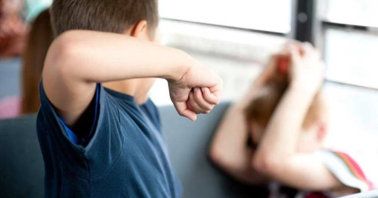 Anak “Nakal” Berasal dari Kebiasaan yang Dibiarkan – Masih Beranikah Orangtua Menutup Mata?