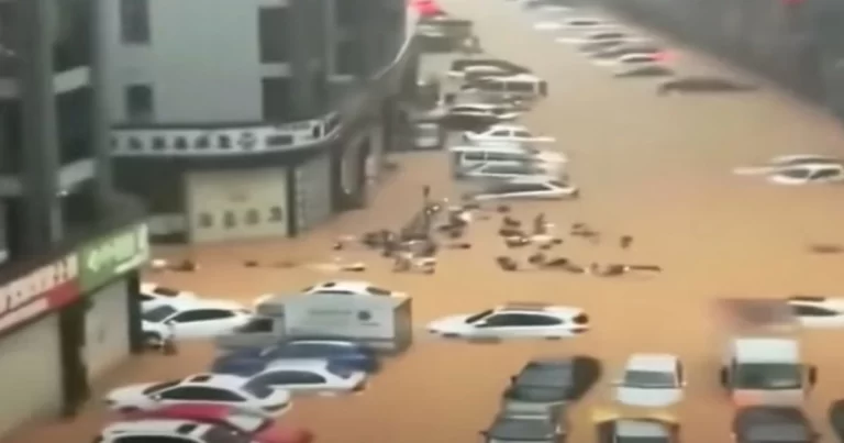 Warga Beijing: Bukan Hanya Panti Jompo, Tapi Juga Panti Asuhan “Tersapu Habis” Diterjang Banjir