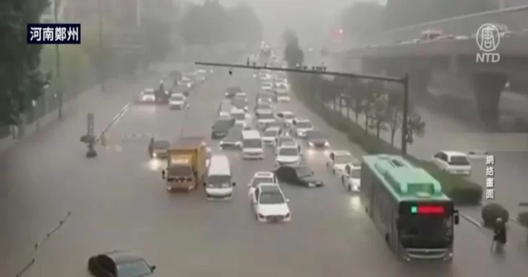 Banjir Terus Melanda, Puluhan Orang Tewas dan Hilang di Gansu, Tiongkok, Kota Zhengzhou Lumpuh Total