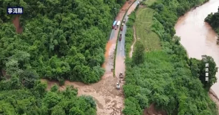 Banjir Melanda Barat Daya Tiongkok dan Tiongkok Utara, Tanah Longsor di Yunnan Tewaskan Puluhan Orang Hingga Membuat Desa-desa Terisolasi