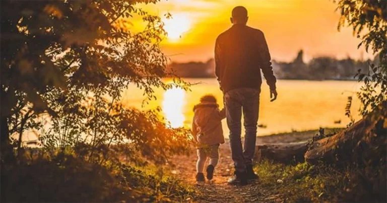 Dua Kebiasaan Ini pada Anak Laki-laki Bisa Jadi Tanda Dia Tak Akan Berbakti, Para Orangtua Waspadalah!
