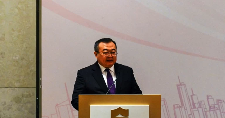 Sistem Diplomatik Partai Komunis Tiongkok Kehilangan Para Menlu, Ada Jejak  Terkait Insiden yang Menimpa Liu Jianchao
