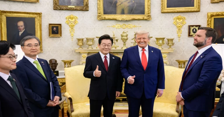 Presiden Korsel ke Trump : “Presiden, Tolong Bantu Kami” – Trump Janji Jadi Mediator Hubungan Korsel–Korut