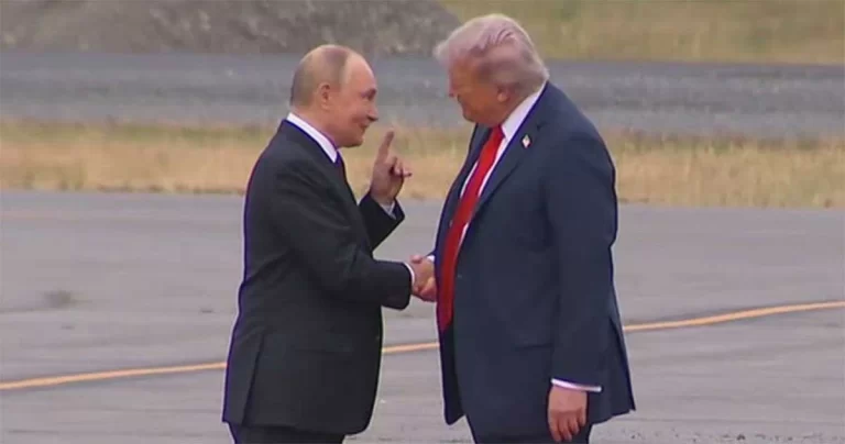 Putin Bisikkan Damai, Rudal Hantam Ukraina – Trump Jadi Korban Permainan Kremlin?