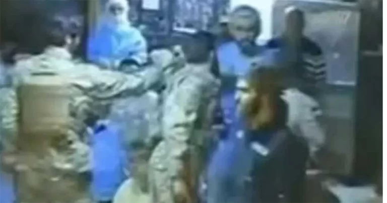 Staf Medis di Rumah Sakit Suriah Berlutut di Hadapan Pria Bersenjata, Ditembak dari Jarak Dekat