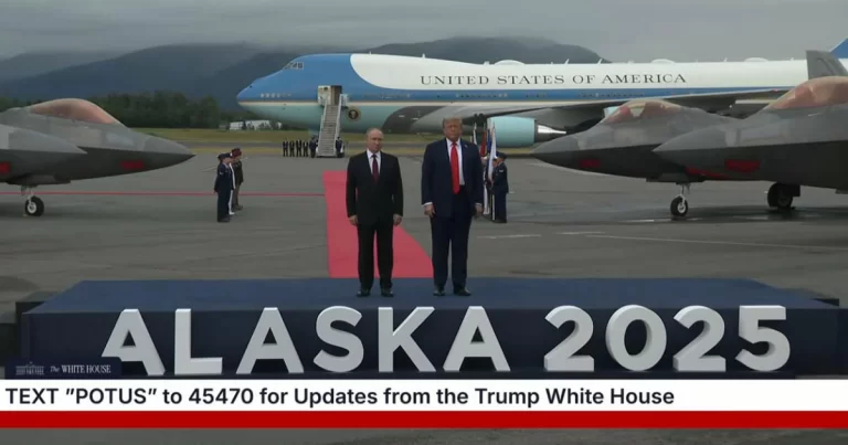 Trump Sambut Putin dengan Bomber Siluman: KTT Alaska Berubah Jadi Panggung Perang Psikologis