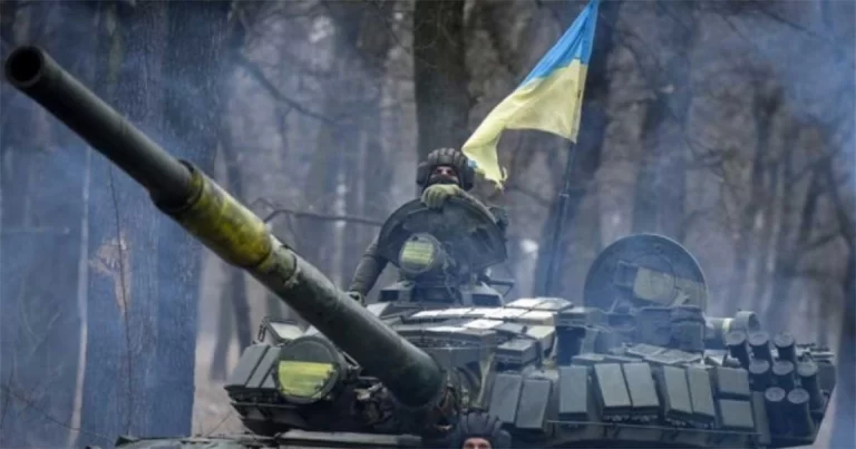 Ukraina Hantam Rusia Tanpa Ampun: Kota Direbut, Pangkalan Terbakar, Ekonomi Tersungkur