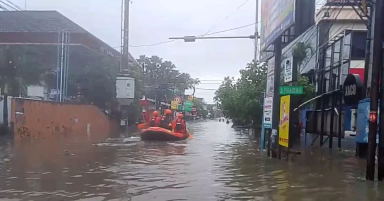 4 Kabupaten dan 1 Kota di Bali Diterjang Banjir Besar, Dua Warga Jembrana Meninggal Dunia