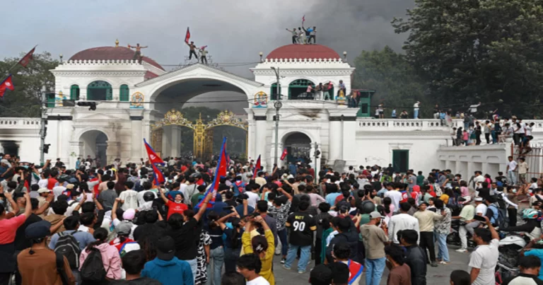 Awal Mula Demo Besar Gen Z Anti Korupsi yang Mengguncang Nepal, Gedung Pemerintahan dan Rumah Pejabat Dibakar 
