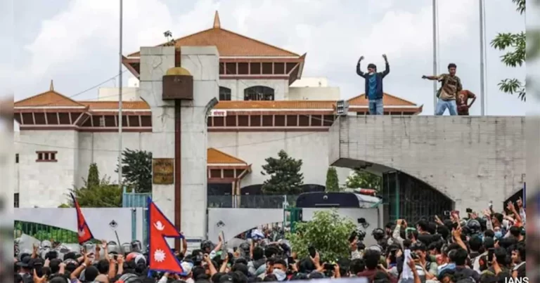 Dari Gedung Parlemen Hingga Hotel Mewah, Gerakan Protes Nepal Sasar Kaum Elit