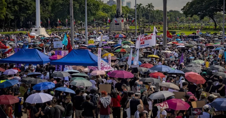 Demo Anti Korupsi Meletus di Filipina, Amarah Warga Meledak Hingga Puluhan Ribu Warga Turun ke Jalan