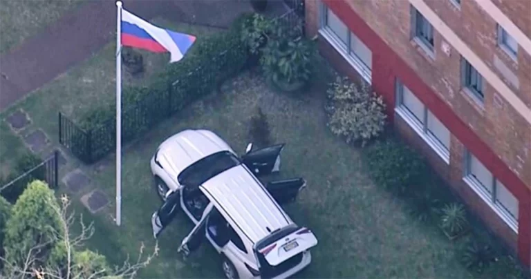 Dunia Terkejut! Konsulat Rusia Diterjang Mobil di Sydney, Politikus Ukraina Tewas Ditembak Brutal