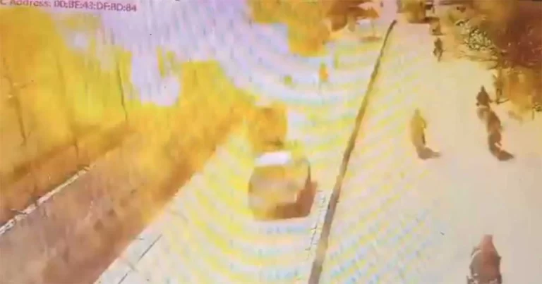 Video : Momen Ledakan Bom yang Dahsyat di Quetta, Pakistan, 10 Tewas