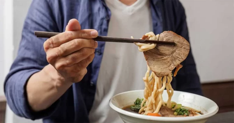 Semangkuk Mie Daging Sapi