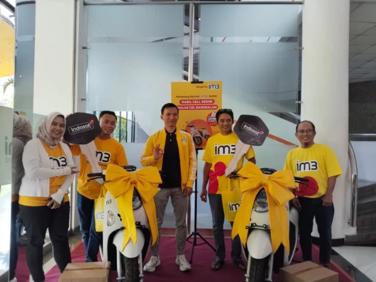 Indosat Ooredoo Hutchison Hadiahi Mitra Outlet Terbaik dengan Sepeda Motor melalui Program “Kejutan Simpel IM3”