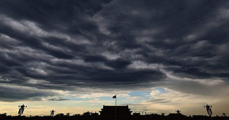 Diplomasi Transaksional Beijing: Menakar “Persahabatan Tanpa Batas” di Tengah Tekanan Geopolitik