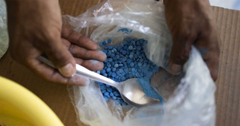 Dalang Perang Fentanil Global Ketangkap — Jejaknya Membentang dari Tiongkok, Meksiko, Hingga Kuba