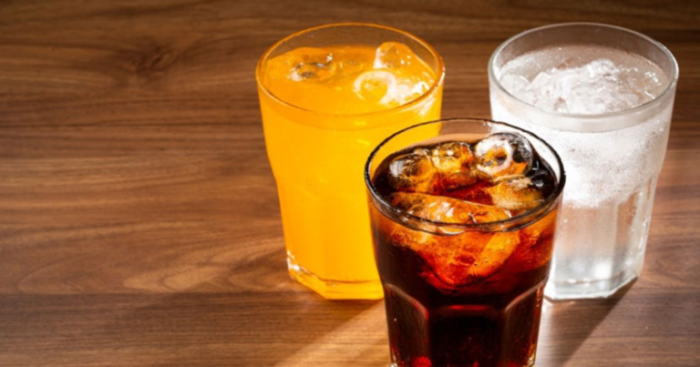 Penelitian Terbaru Peringatkan: Minuman Manis Tambahan Mempercepat Penyebaran Kanker Usus