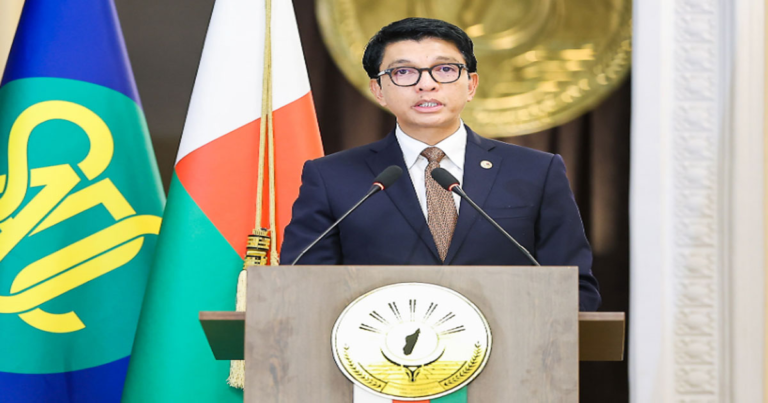 Demo Gen Z Runtuhkan Pemerintah Meledak, Presiden Madagaskar Kabur ke Luar Negeri