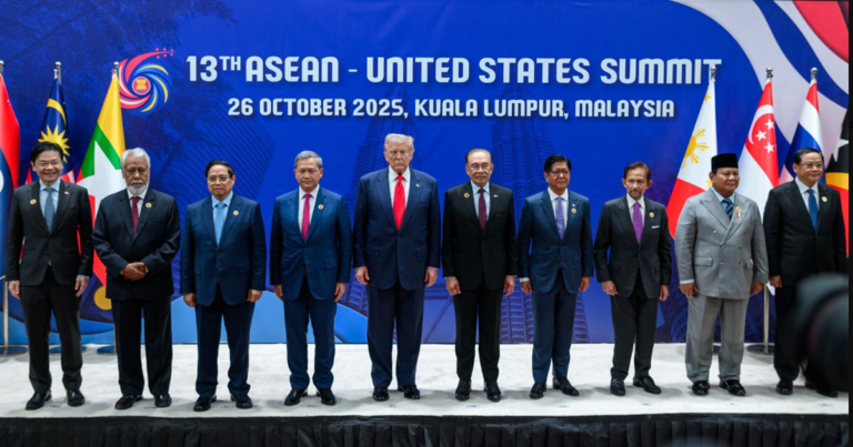 Persaingan AS–Tiongkok Makin Memanas Saat Kunjungan Trump ke Asia, Beijing Gencar Dekati Negara-Negara Kawasan