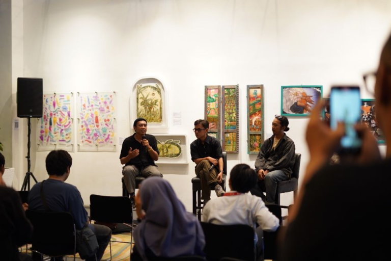 ARTOTEL TS Suites Surabaya Hadirkan Pameran “MADYA – The Unfixed Center”, Tawarkan Perspektif Baru Pusat Seni Indonesia