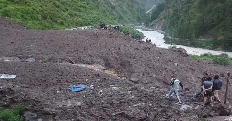 42 Tewas Akibat Hujan Lebat Picu Tanah Longsor dan Banjir Bandang di Nepal, Operasi Penerbangan Terganggu