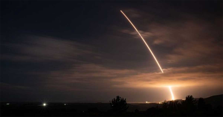 AS Uji Coba Peluncuran Rudal Balistik Antarbenua Minuteman III